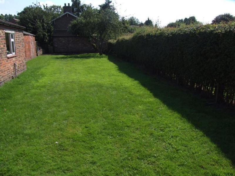 Firtrees Villa Selby Buitenkant foto